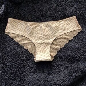 PINK Victoria's Secret Beige Zebra Lace Hipster Panty